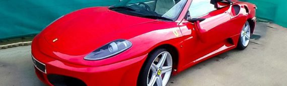 Владелец ненастоящего Ferrari имитировал ДТП
